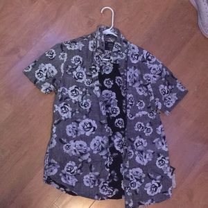 Slim fit gray/white floral pattern button up shirt